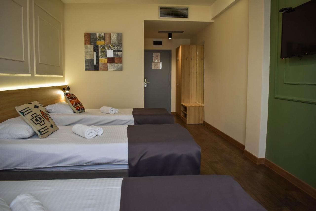 Hotel Dijana Pirot Kültér fotó