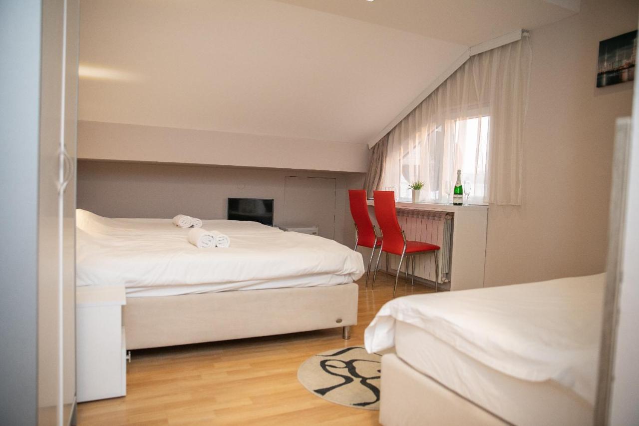 Hotel Dijana Pirot Kültér fotó