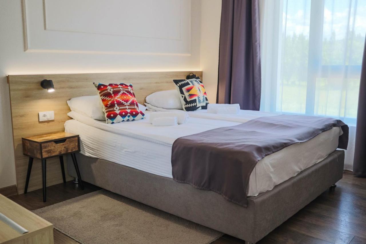 Hotel Dijana Pirot Kültér fotó