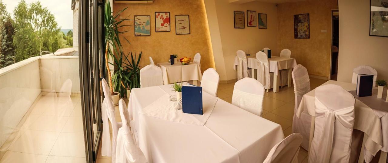 Hotel Dijana Pirot Kültér fotó